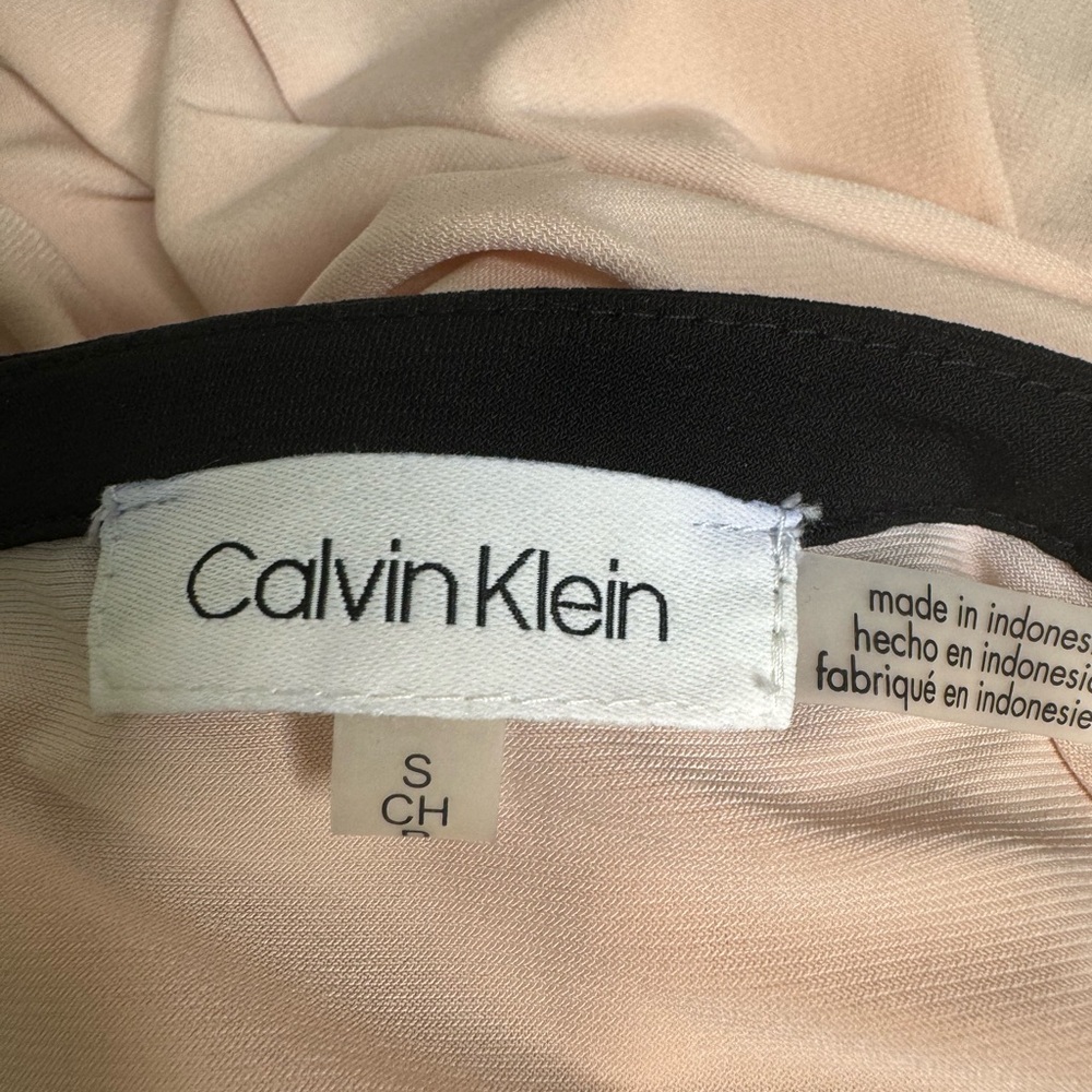 🩷 Calvin Klein Top 🩷 - Picture 4 of 5